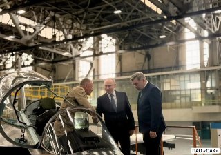 Путин оценил первые серийные МС-21 в Иркутске