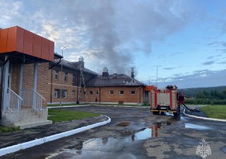 Пожар в новой больнице под Иркутском: причины выясняются