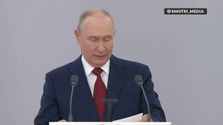 Путин подводит итоги работы Госдумы и уверяет в силе России