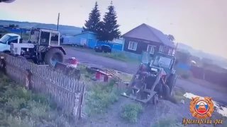 В Красноярском крае мотоциклист сбил полуторагодовалую девочку