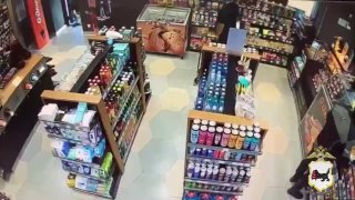 Иркутянин украл игрушку ради романтического жеста на АЗС